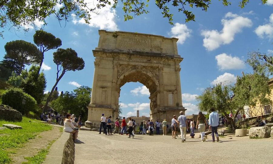 Rome: Roman Forum, Palatine, and Circus Maximus Tour - Arch of Constantine: The empire gets its introduction