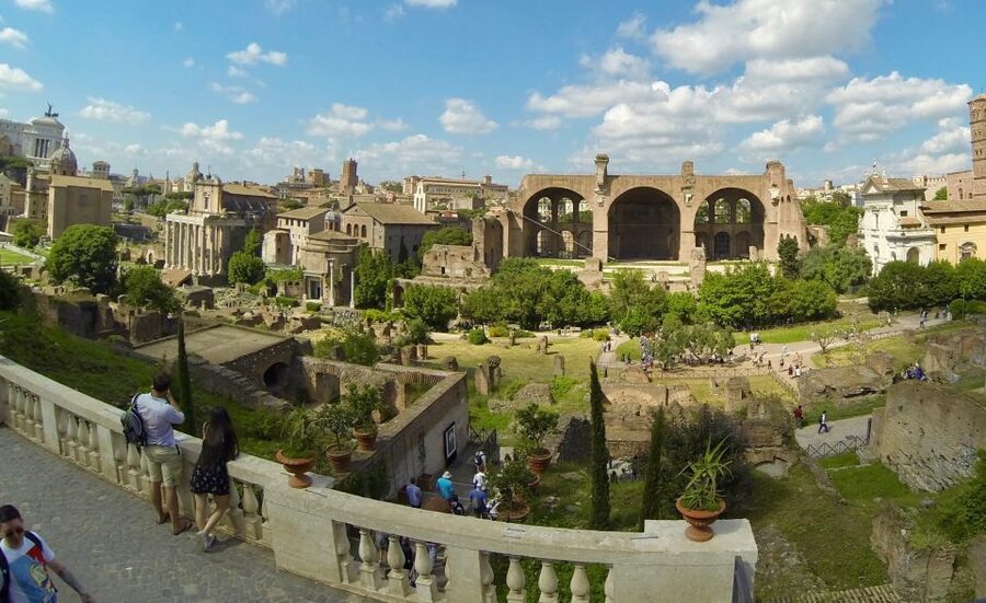 Rome: Roman Forum, Palatine, and Circus Maximus Tour - Palatine Hill for 40 minutes: Where Rome’s legend meets elite status