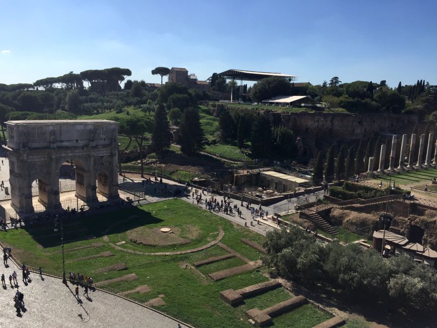 Rome: Roman Forum, Palatine, and Circus Maximus Tour - Guides and group size: what the experience feels like