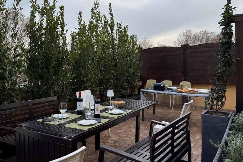 Rome: Rooftop Cooking Class with Wine Tasting near Vatican - Arrival Rules, Group Size, and the Tiny Space You Cook In