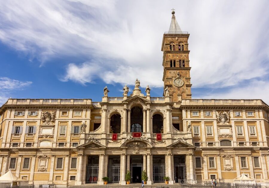 Rome: Santa Maria Maggiore and Panoramic Dome Guided Tour - Bernini’s Scala del Bernini, elegance you can feel in your legs