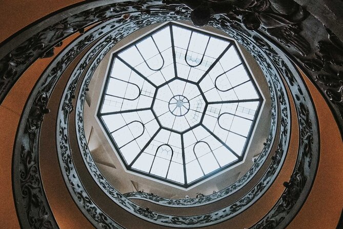 Rome: Skip-the-Line Vatican Museums and Sistine Chapel Tour - Meeting Via Santamaura and What to Expect Right Away