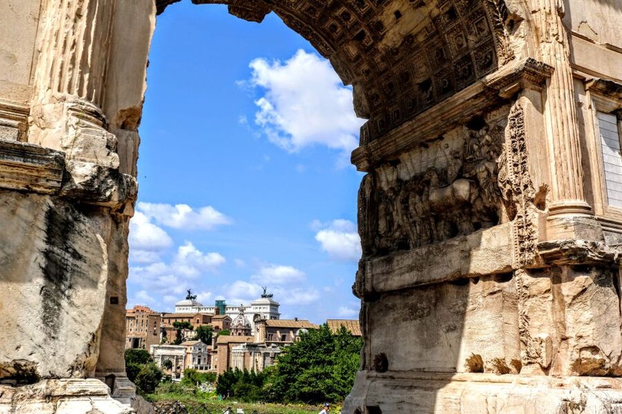 Rome: Small-Group Colosseum, Roman Forum & Palatine Hill - Roman Forum Essentials: Where Rome’s Legends Turn Into Politics