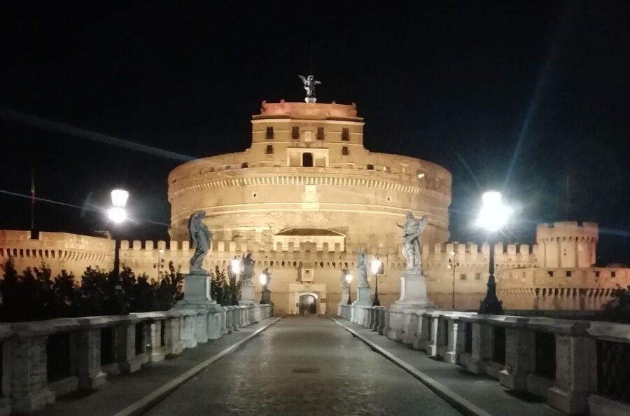 Rome: Small Group Rome's Dark Side - Ghosts & Legends Tour - Campo de’ Fiori to Farnese Palace: Where Power Gets Ugly