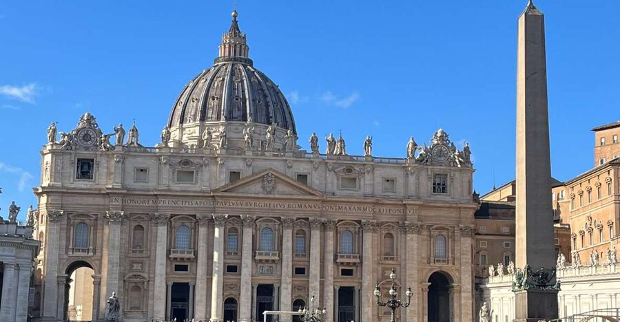 Rome: St. Peter's Basilica and Papal Grottoes Guided Tour - Starting in St. Peter’s Square: where the drama is built