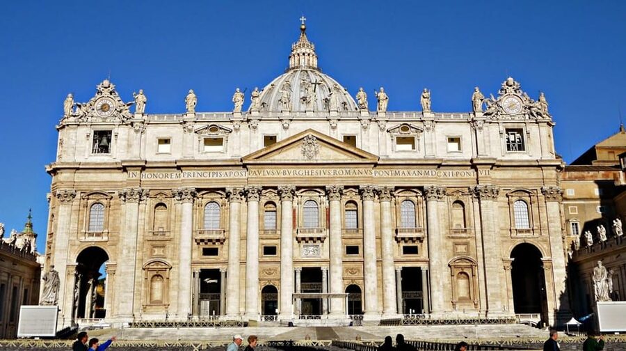 Rome: St.Peter's Basilica Audio Guide with Dome Tickets - Summit views: how to make the top worth the effort