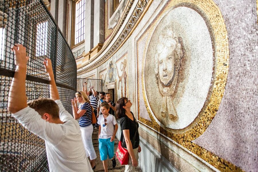 Rome: St. Peter's Basilica & Dome Entry Ticket & Audio Tour - Michelangelo’s Pietà and Bernini’s Baldacchino Up Close