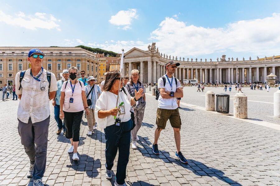 Rome: St. Peter's Basilica, Square and Grottoes Guided Tour - Timing advice I’d actually use: late afternoon can be kinder