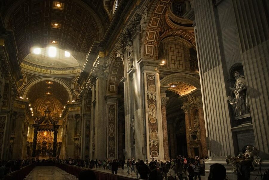 Rome: St. Peter's Basilica Tour - Inside St. Peter’s Basilica: Pietà, Baldachin, and mosaics