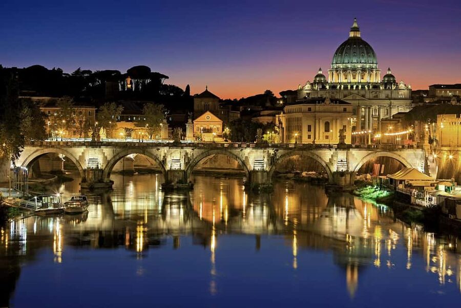 Rome: St. Peter's Basilica & Vatican Grottoes Guided Tour - Inside St. Peter’s Basilica: Pietà, Baldachin, and the Main Stops
