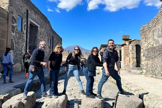 Rome to Pompeii Guided Tour with Wine & Lunch by High Speed Train - Pompeii with a real guide, not a self-guided checklist
