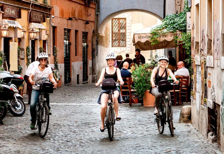 Rome: Top Highlights & Hidden Gems Tour by Cannondale E-Bike - Pantheon and Piazza Navona, Old Rome Meets the Street-Level City