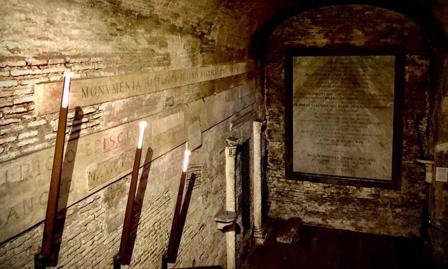 Rome: Tour of St. Clement's Basilica Underground Temples - Optional upgrade: Santo Stefano Rotondo’s circular church and martyr frescoes