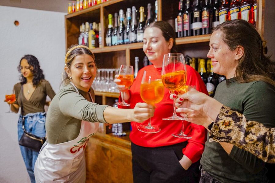 Rome: Traditional Pasta with Cocktails Cooking Class - Price and value for a 3-hour Rome food-and-drink night