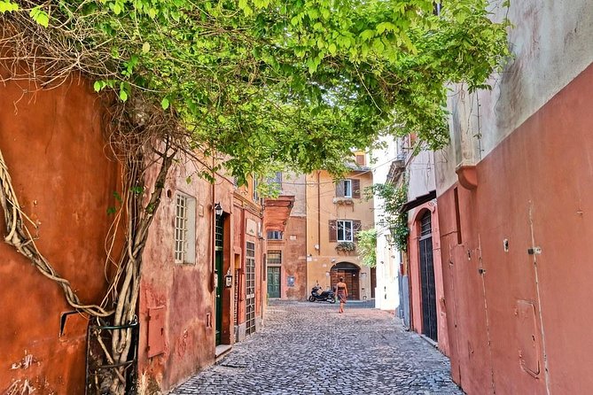 Rome: Trastevere Food tour with Free-Flowing Fine Wine - Charcuterie and wine bar stop: the part many people remember