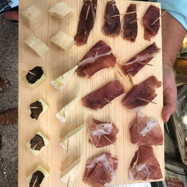 Rome: Trastevere Guided Food and Wine Tour with 20+ Tastings - The Flow of 4 Hours: Wine, Walking, and Portion Reality
