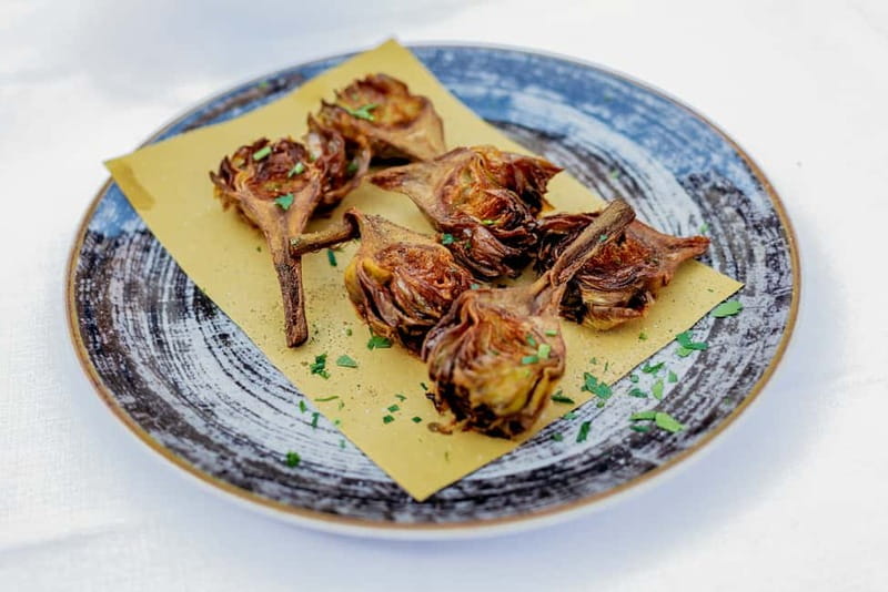 Rome: Trastevere or Jewish Quarter Street Food Tour - Guide Quality That Turns Food Into a Story