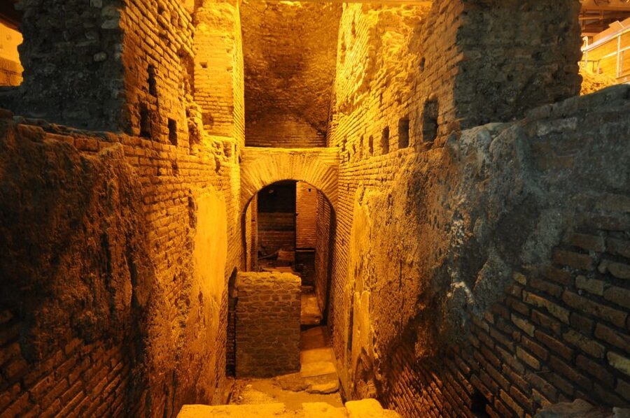Rome: Trevi Fountain District Underground Domus Guided Tour - Vicus Caprarius, the City of Water, What You Actually See Down There