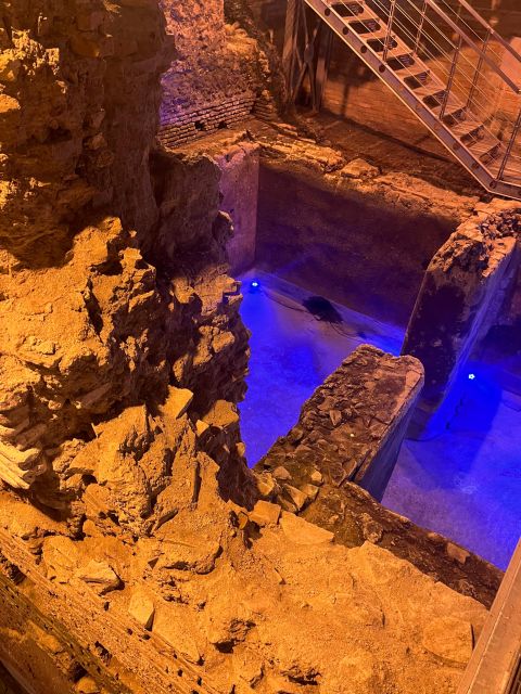 Rome: Trevi Fountain District Underground Tour and Ice Cream - Who should book this Trevi underground and gelato tour