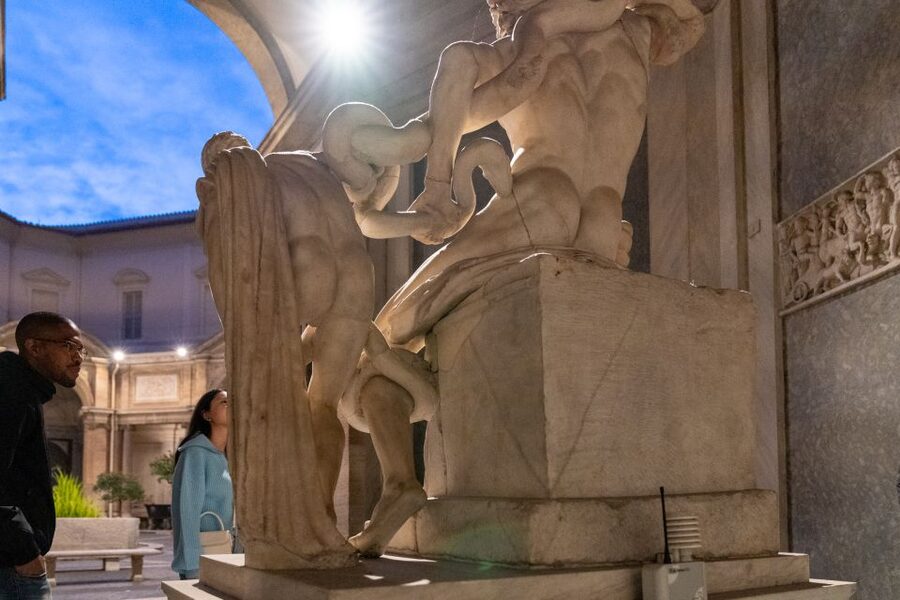 Rome: Turning the Lights on at the Vatican Museums - Breakfast in the Cortile della Pigna: a included meal you can enjoy, even if it’s not the main event