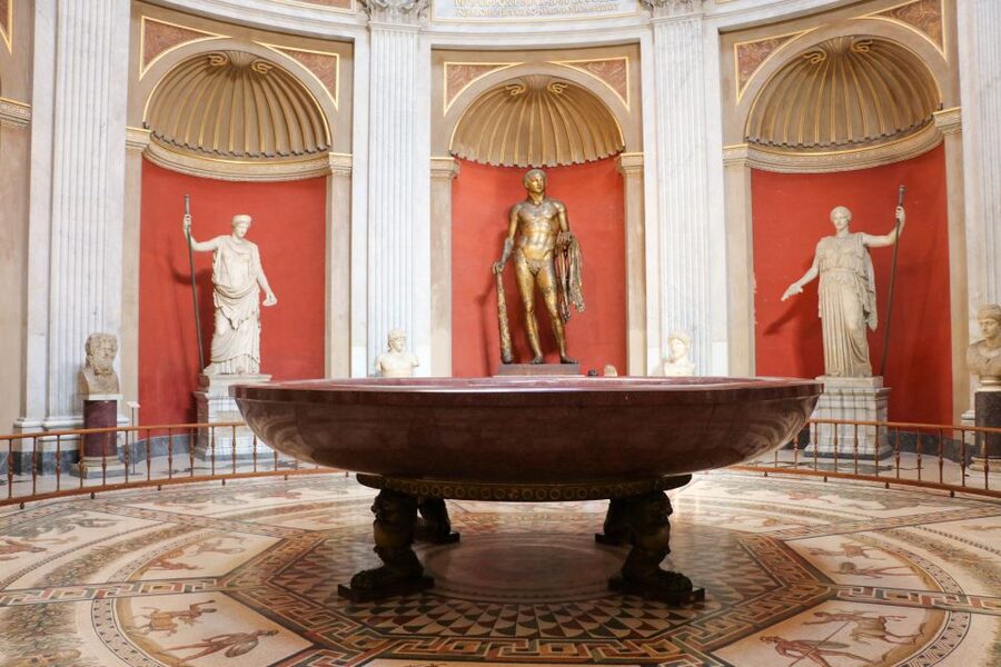 Rome: Vatican Evening Tour with Sistine Chapel and Museums - Raphael Rooms: the transition from collecting to storytelling