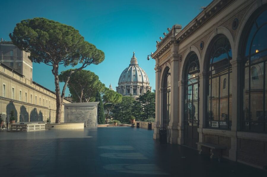 Rome: Vatican Museums and Sistine Chapel Tour - Gallery of Tapestries and Gallery of Maps: where your eyes slow down