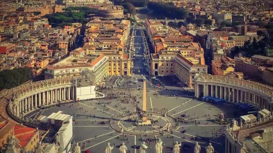 Rome: Vatican Museums and Sistine Chapel Tour with Ticket - Courtyards first: the route begins with Vatican architecture and atmosphere