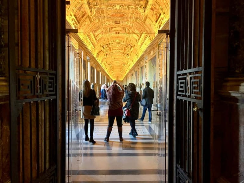 Rome: Vatican Museums, Sistine Chapel + Basilica Option - The fast start: from Vatican City photo stop to key galleries