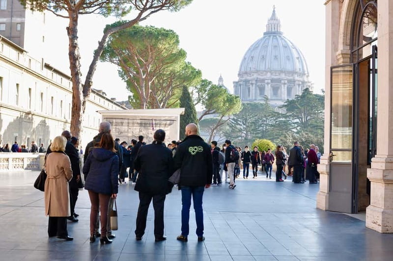 Rome: Vatican Museums, Sistine Chapel + Basilica Option - Meeting point at Via Tunisi and what to bring