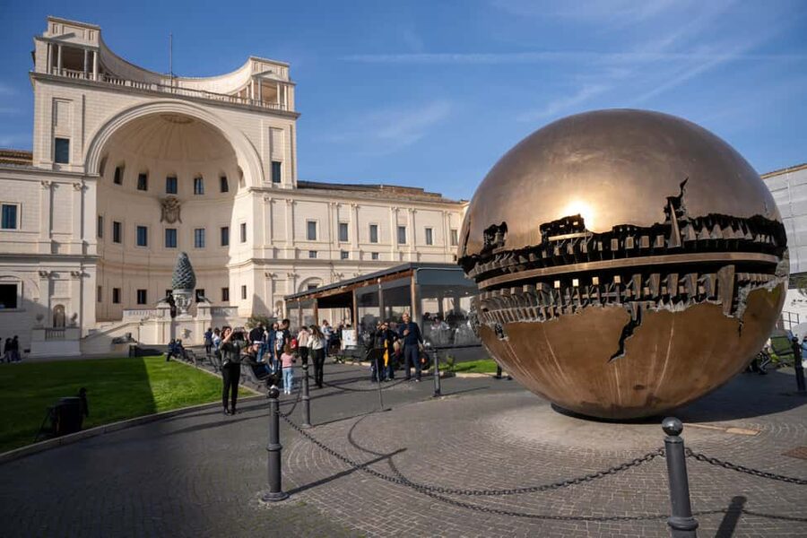 Rome: Vatican Museums & Sistine Chapel Tour with Fast Entry - Museo Pio Clementino and the Gallery of Maps: Big Art With a Plan