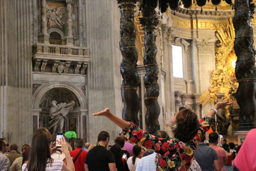 Rome: Vatican Museums & St. Peter's Basilica with Dome Climb - Entering the Right Way at Largo del Colonnato