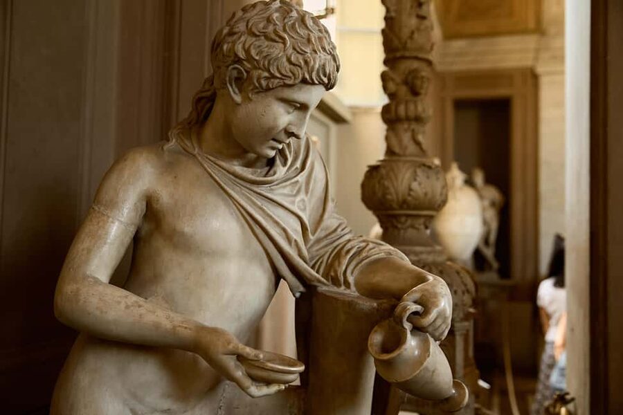 Rome: Vatican & Sistine Chapel Tour + Optional Colosseum - Pio-Clementino and the sculpture storytelling you do not get alone