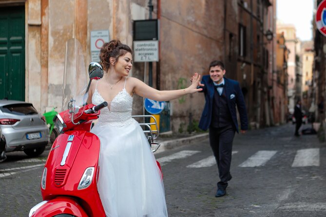 Rome Vespa Scooter Tour with Professional Photographer - Giardino degli Aranci (Orange Garden): city views and a breather