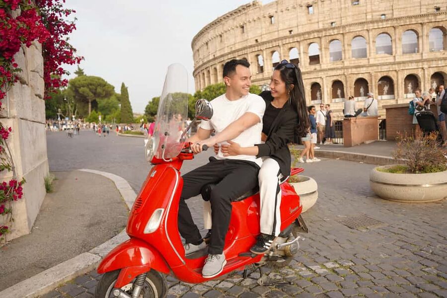 Rome: Vespa Tour with Historic City Highlights - The Colosseum Photo Stop, Up Close but Not Long Lines