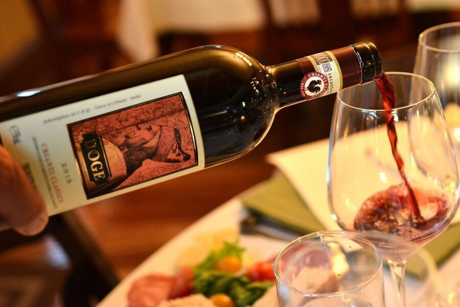 San Gimignano: Lunch or Dinner at a Winery with Wine Tasting - Should you book Tenuta Torciano for wine tasting with lunch or dinner?