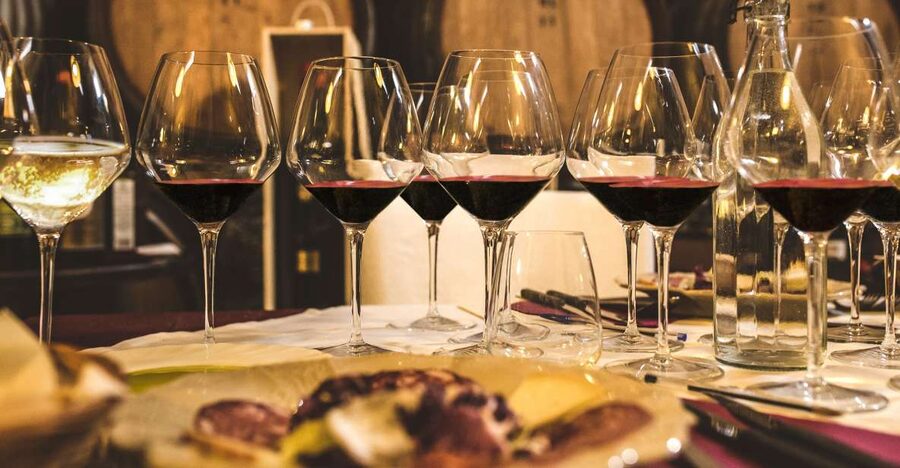 San Gimignano: Lunch or Dinner at a Winery with Wine Tasting - The meal: local products, classic Tuscan dishes, and enough food to feel satisfied