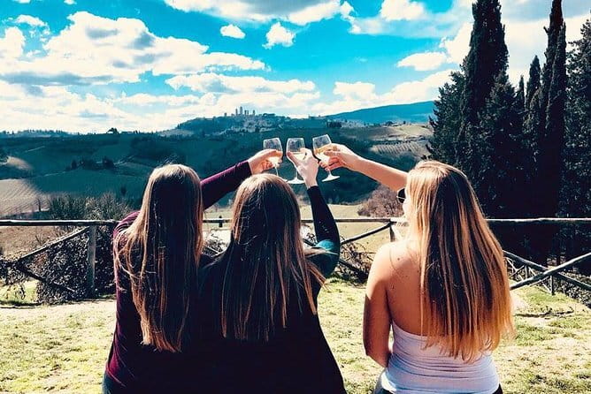 San Gimignano, Siena, Monteriggioni, Chianti Day Trip with Lunch & Wine Tasting - Walking shoes, dress code, and the small rules that matter