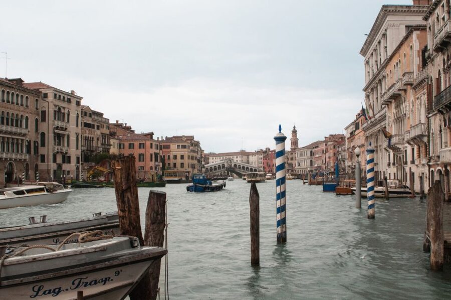 Secret Venice & Gondola Tour - Comfort, crowds, and what to wear (so you enjoy it more)