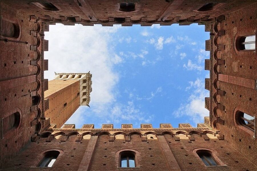 Siena: 3h Private City Walking Tour with Optional Cathedral - Getting oriented fast in Siena, starting at San Domenico