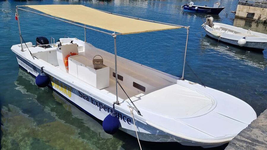 Siracusa: Ortigia & Sea Caves Speedboat Tour with Swim Stop - The Ortigia cruise: architecture, sea-side landmarks, and legend talk