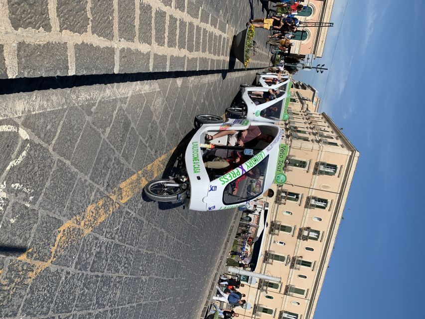 Siracuse: Guided Velobike Tour - Shopping and Porto Piccolo by the water