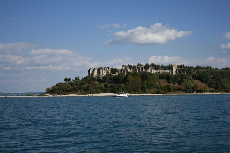 Sirmione: 25 Minute Boat Cruise around the Peninsula - Key things I’d circle before you go