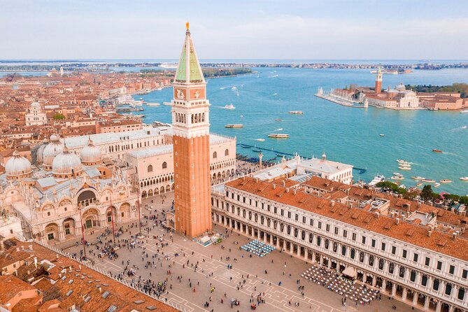 Skip-the-Line: Doge's Palace & St. Mark's Basilica Fully Guided Tour - Meeting at Riva degli Schiavoni, then moving through the crowds