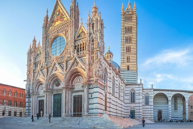Skip the Line: Siena Duomo and City Walking Tour - Inside the Siena Duomo: black-and-white stripes, then art that earns the stop