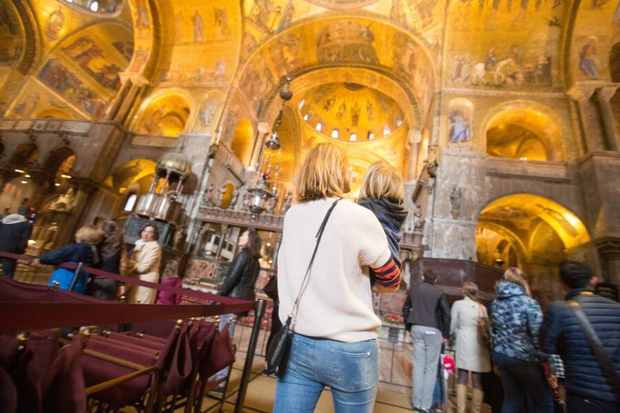 Skip the Line: St. Mark's Basilica Guided Tour - Skip the Line Into St. Mark’s Through St Peter’s Door