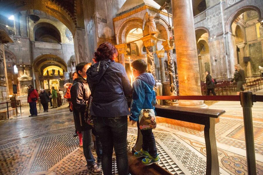 Skip the Line: St. Mark's Basilica Guided Tour - How the Guide Experience Really Feels in Practice