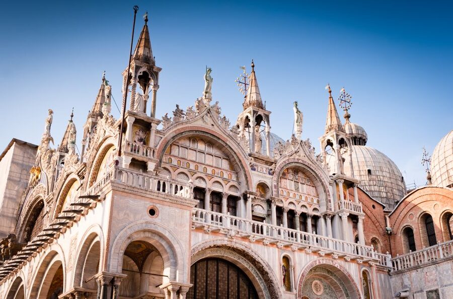 Skip the Line: St. Mark's Basilica Guided Tour - What You’ll See Inside: Gold Mosaics, Marble Inlay, and Doges Lore