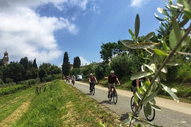 Small-Group Wine Tasting Experience in the Tuscan Countryside - Should you book this Chianti wine tour from Florence?