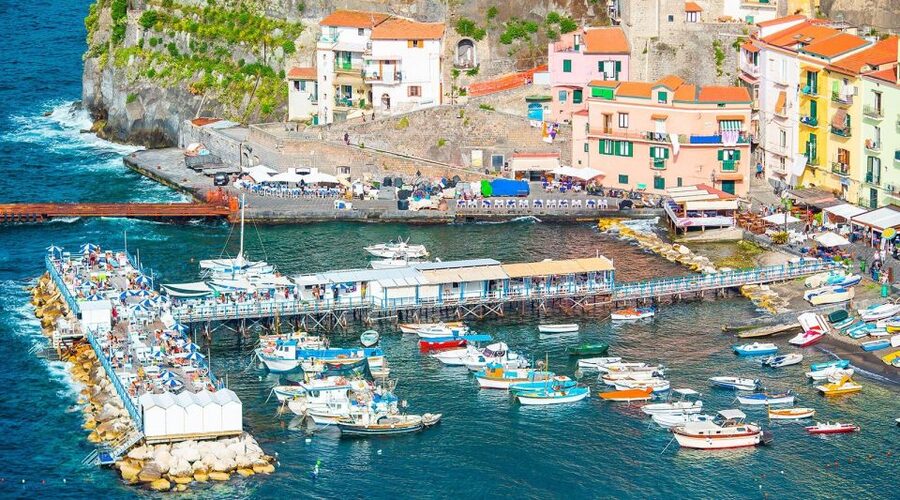 Sorrento: Guided Walking Tour & Limoncello Tasting - Meeting at Piccadilly Pub, finding the guide fast