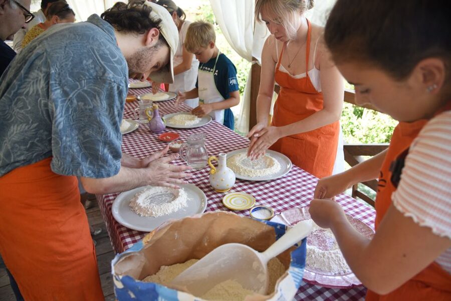 Sorrento: Pizza Lesson, Wine, and Limoncello at a Local Farm - Who should book this farm pizza lesson, and who should think twice